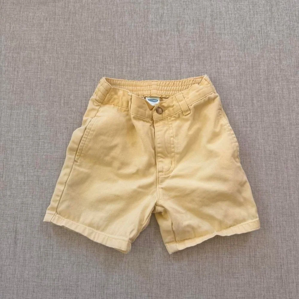 Vintage Old Navy butter yellow shorts  Toddler 2T